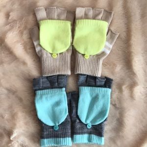 Bundle of 2 fingerless gloves